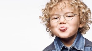 espace enfant pour effectuer des test de vue chez votre opticien indépendant à Nantes de Saint Joseph de porterie